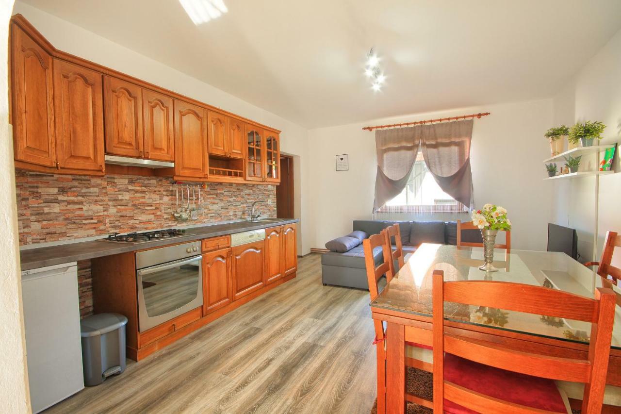 Apartman Katja Rakovica Exterior foto