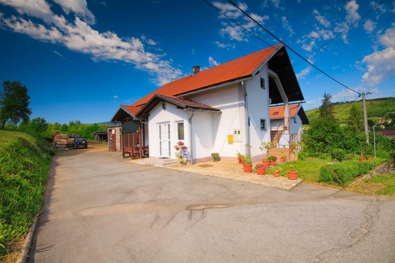 Apartman Katja Rakovica Exterior foto