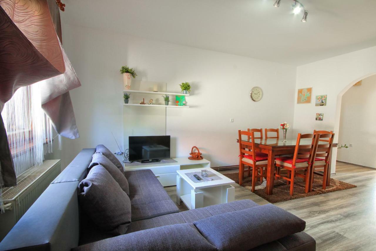 Apartman Katja Rakovica Exterior foto